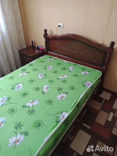 Кровать с матрасом 120х200