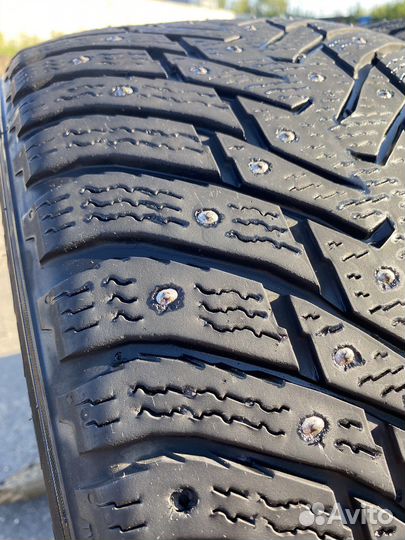 Nokian Tyres Hakkapeliitta 8 225/45 R18 и 255/40 R18