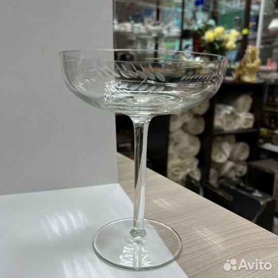 Ваза для фруктов конфетница, ваза на ножке (сзр)