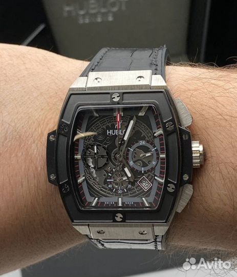 Часы мужские черные кварцевые