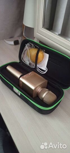 Караоке микрофон