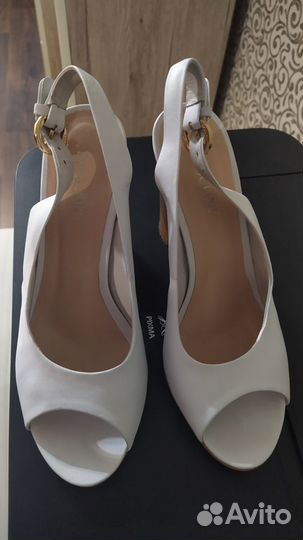 Босоножки /натуральная кожа/белые 37-38