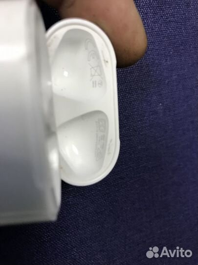 AirPods 2 кейс оригинал