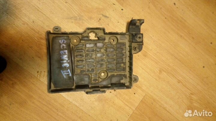 Площадка под аккумулятор Рено сценик 2