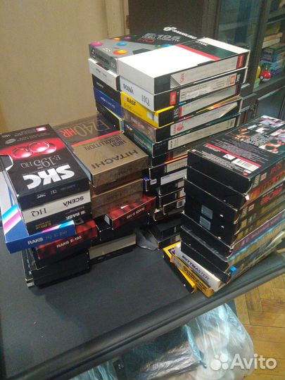 Видеокассеты с фильмами