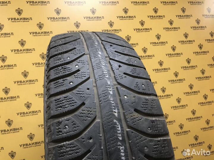 Bridgestone Ice Cruiser 7000 215/70 R16 100T