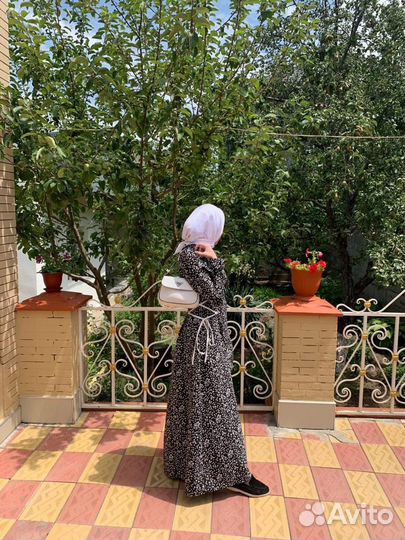 Платье на завязках сбоку