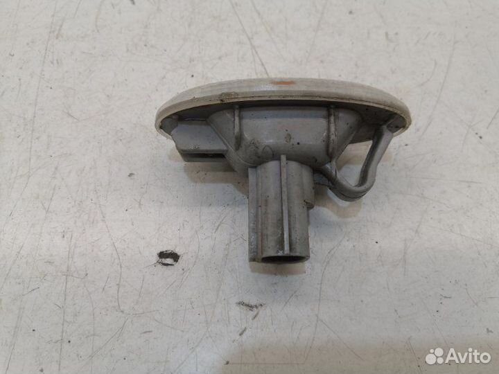 Повторитель поворота в крыло Mazda 6 седан GG 2.0