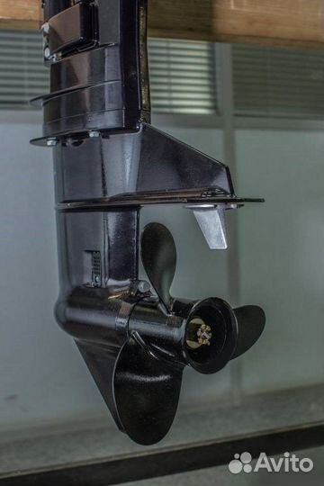 Лодочный мотор Nissan Marine (Ниссан Марин) 9.8 B