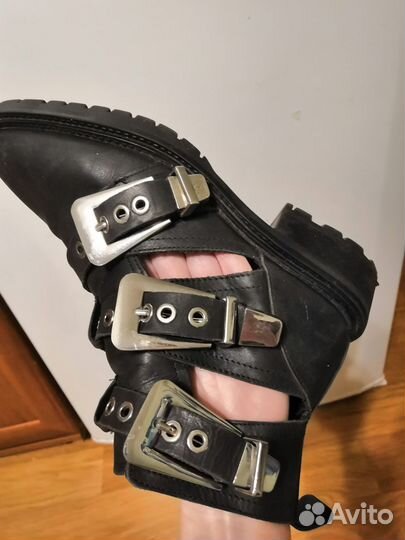 Ботинки женские