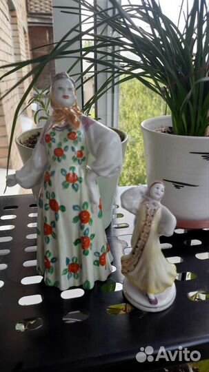 Фарфоровая статуэтка дулево
