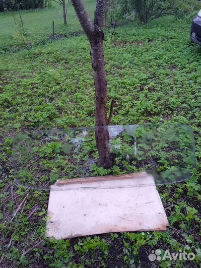 Заднее стекло на Москвич-412