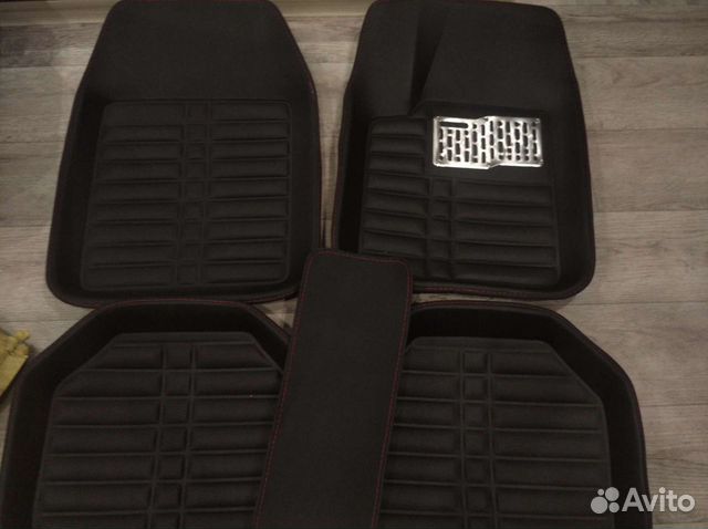 Универсальные коврики кожаные новые