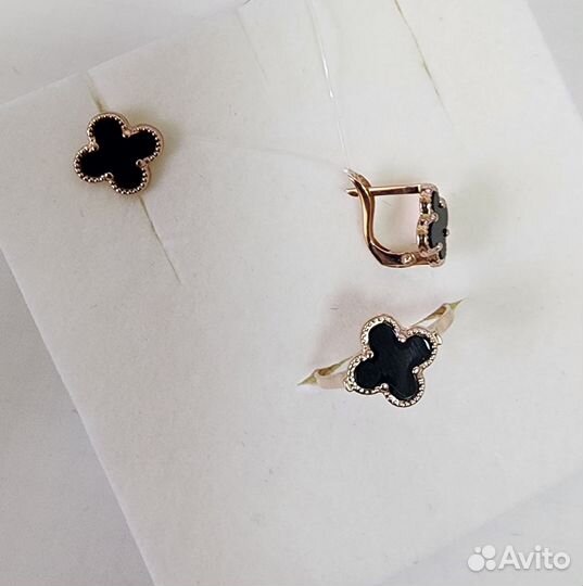 Золотые серьги Van Cleef