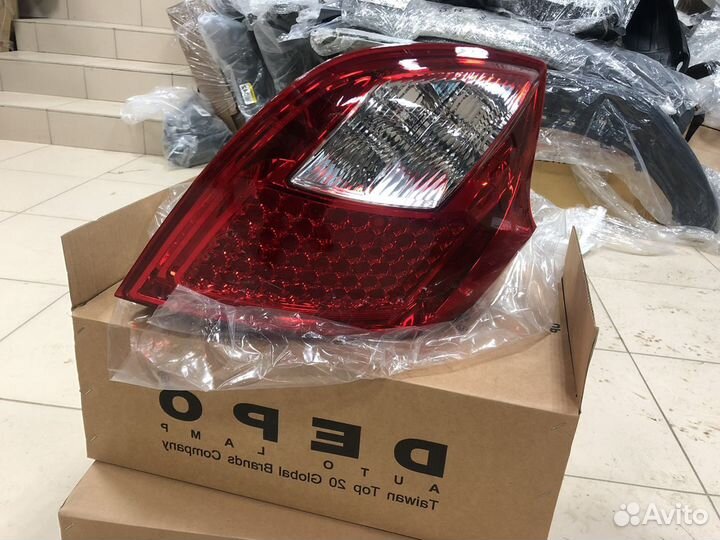 Задний фонарь Kia ceed 2010 год