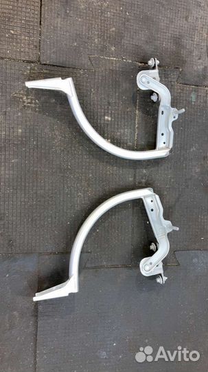 Петля багажника Форд фокус 3