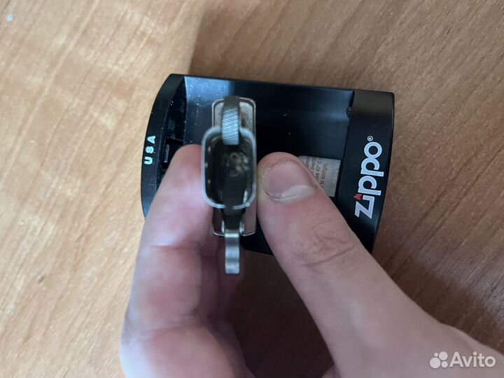 Зажигалка бензиновая zippo