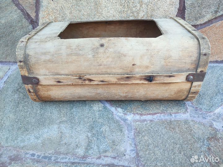 Старинный деревянный ящик, нет крышки