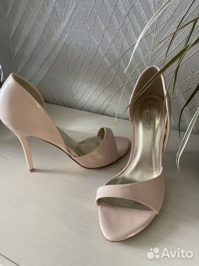 Новые босоножки Mohito