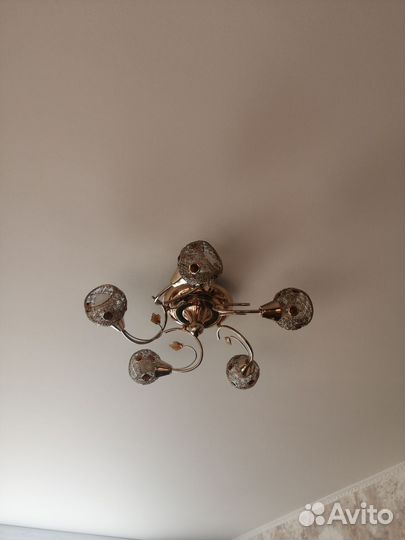 Светильник потолочный