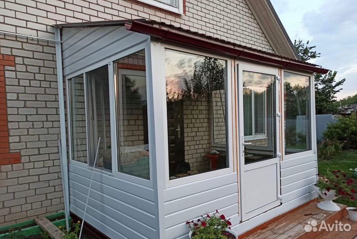 Монтаж пластиковых и алюминиевых перегородок