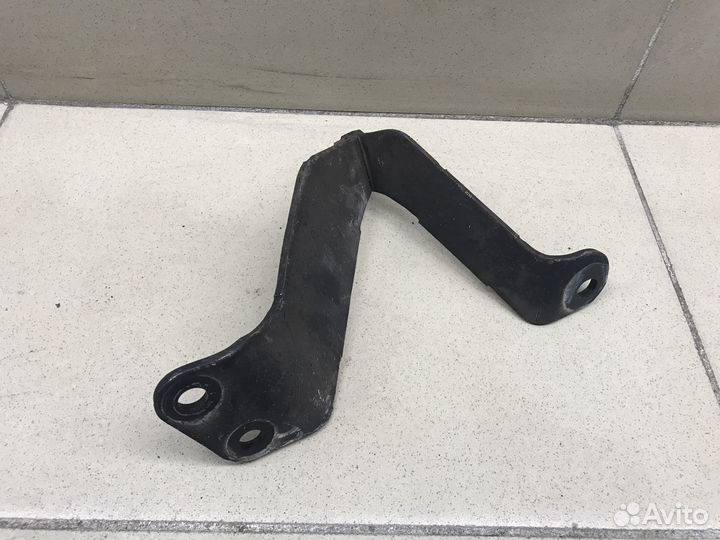 Кронштейн (сопут. товар) Outlander (GF) 2012