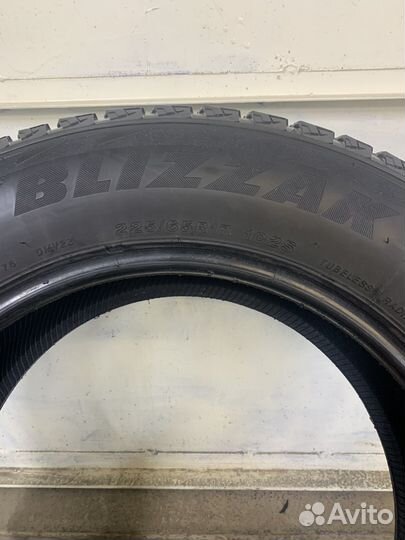 Bridgestone Blizzak DM-V2 225/65 R17