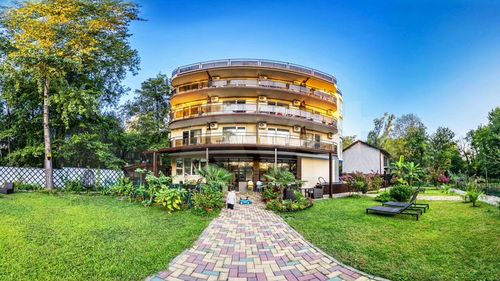 Комната 25 м², 1/4 эт.