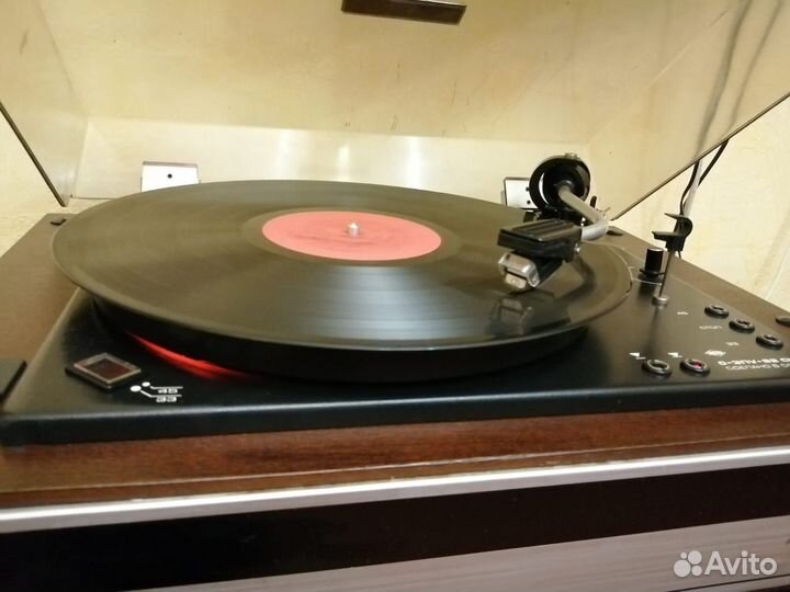 Проигрыватель винила Радиотехника 001
