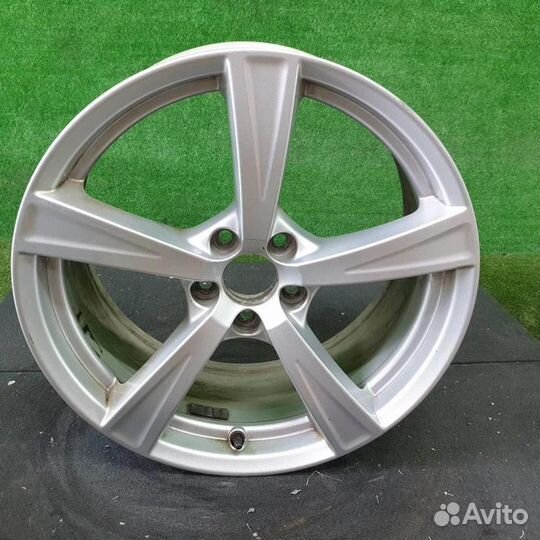 Диск литой Вольво хс90 2 (2014-2019)