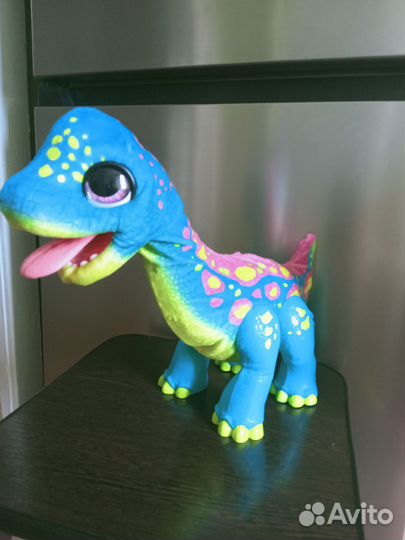 Интерактивный динозавр