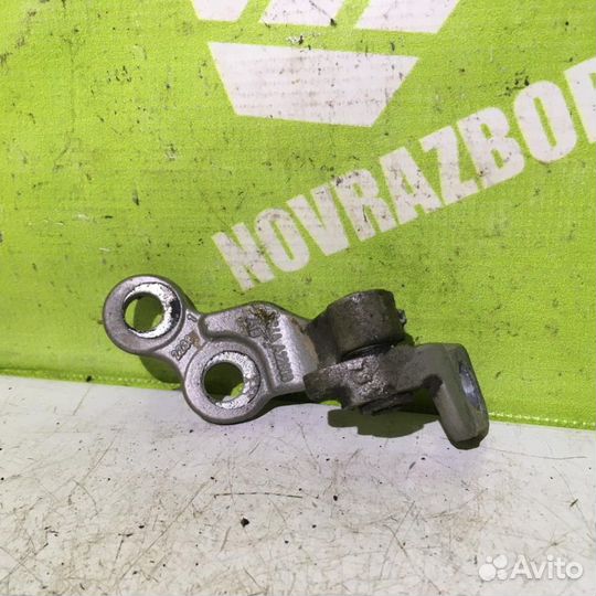 Петля двери передней Форд Фокус 1