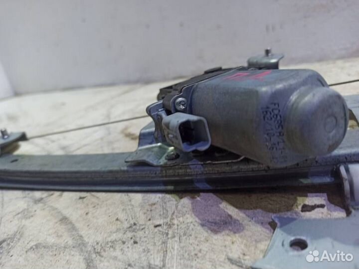 Стеклоподъемник электрический передний левый