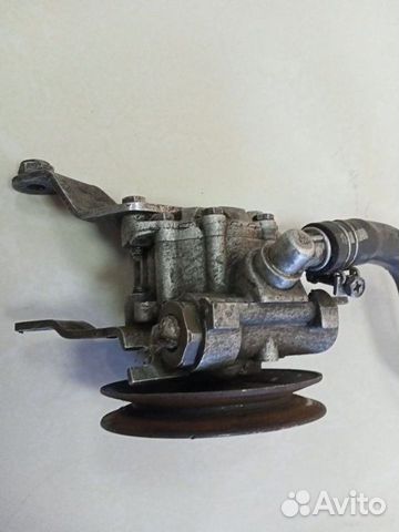 Насос гура Nissan Primera P11 хетчбек CD20T 1997