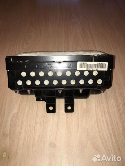 Подушка безопасности в торпедо Hyundai i30 Elantra