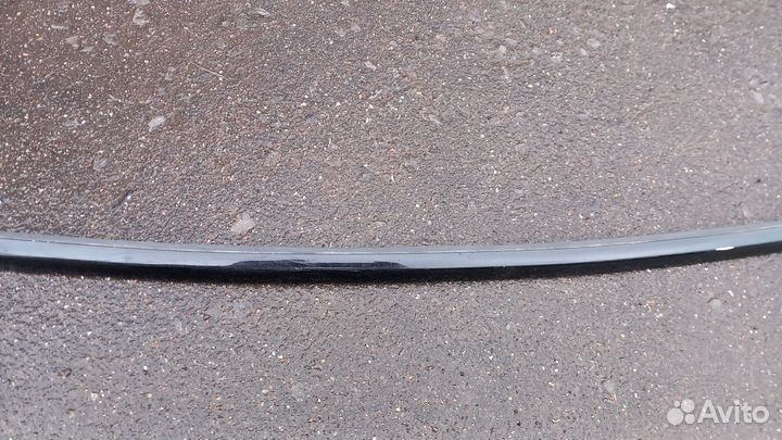 Range Rover Evoque 11- молдинг крышки багажника