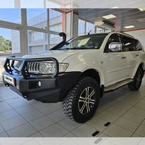 Mitsubishi Pajero Sport 2.5 AT, 2013, 209 000 км, с пробегом, цена 2 445 000 руб.