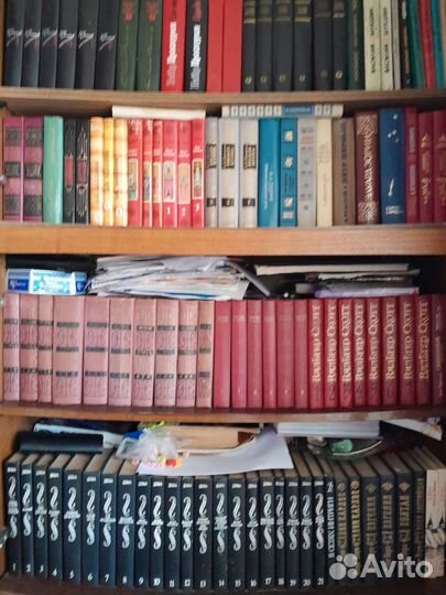 Книги. Более 1000 экз. Разные