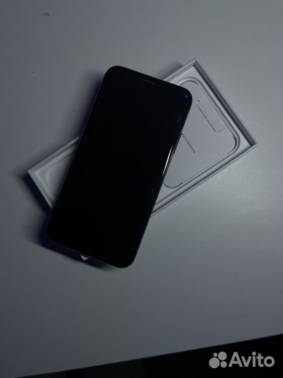 iPhone X, 64 ГБ