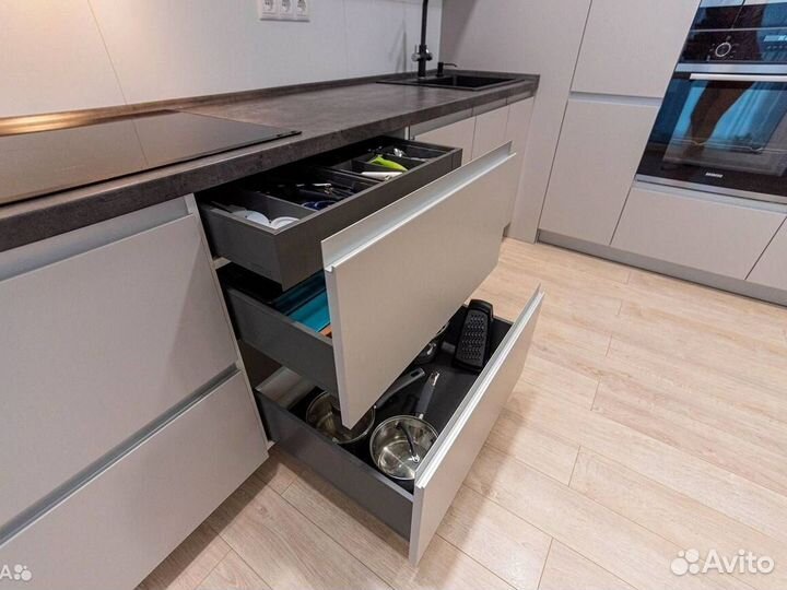 Кухонный гарнитур 