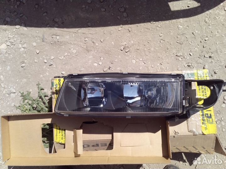 Фара мицубисси галанд