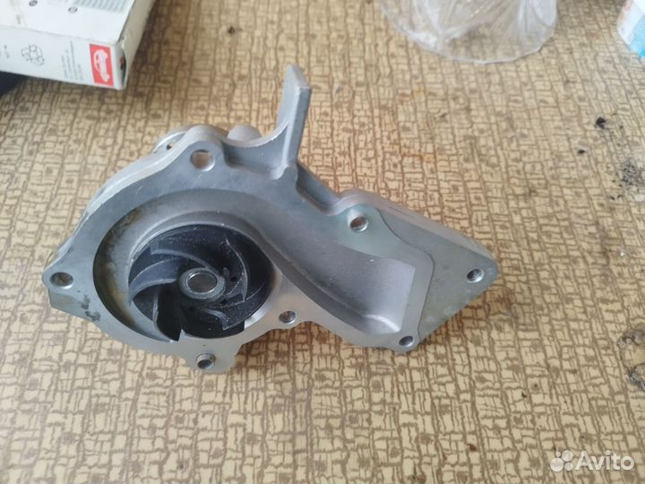 Помпа ford focus 2 1.6