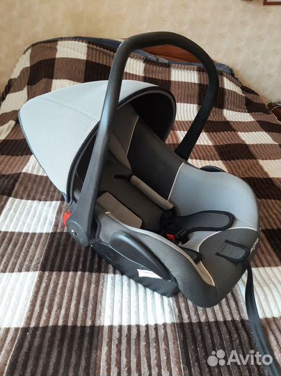 Автомобильное детское кресло от 0 до 9 кг