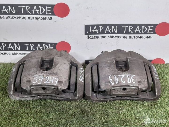 Комплект передних суппортов передний Bmw 5-Series