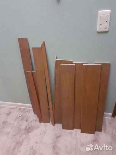 Полки и обналичка из натурального шпона под дуб