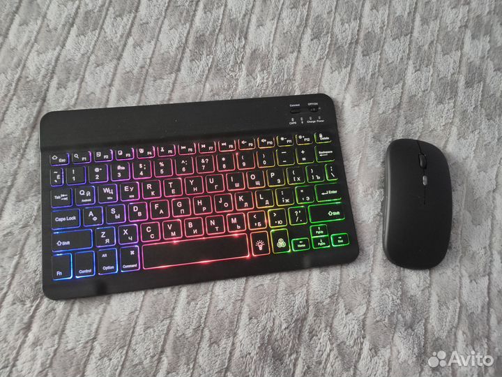 Чехол с клавиатурой и мышью Lenovo m10