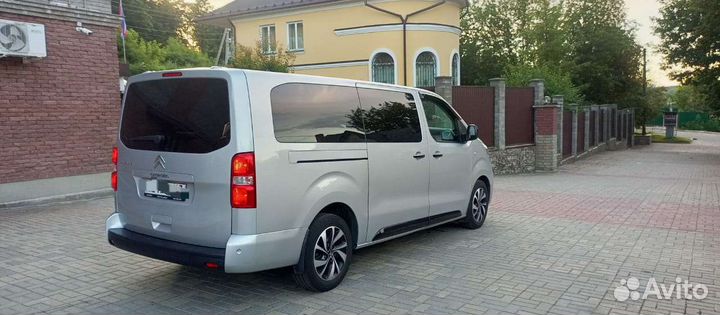 Трансфер, заказ минивена 8мест, поездка в аэропорт