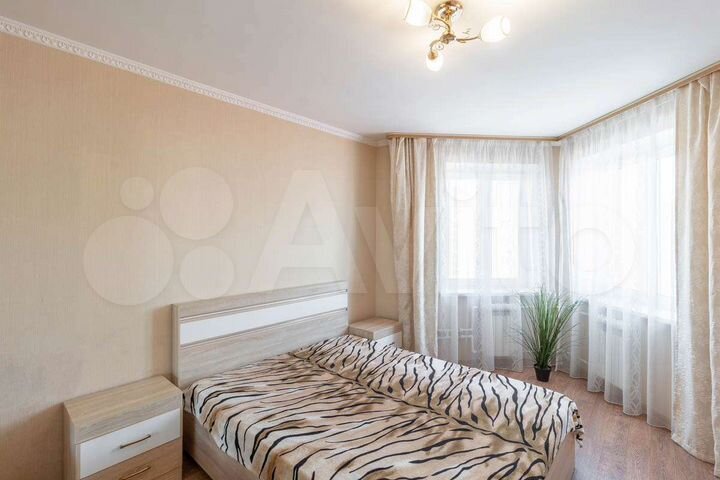 2-к. квартира, 64 м², 8/10 эт.