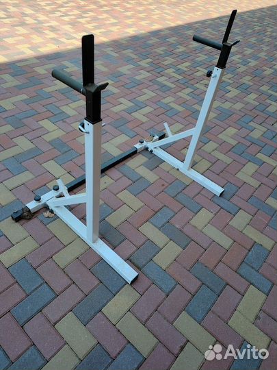 Стойки для жима штанги