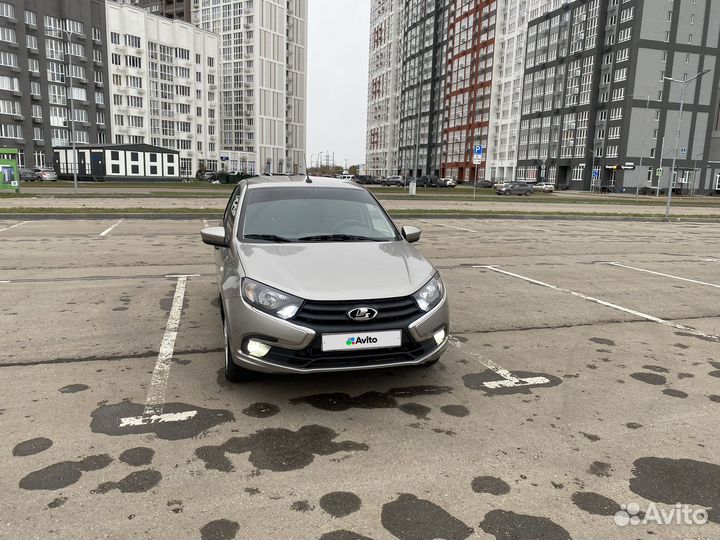 LADA Granta 1.6 МТ, 2019, 70 000 км